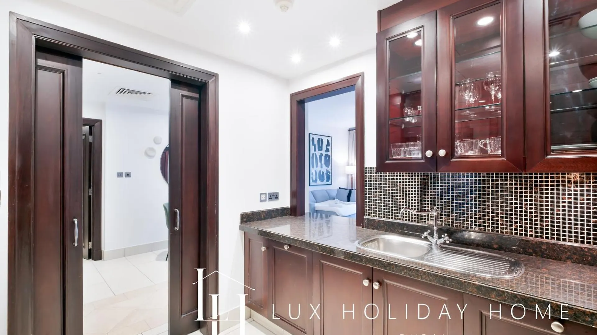 Lux The Reehan Burj Khalifa View Suite Dubai 0*,